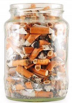 Семь способов вывести запах сигарет из квартиры
